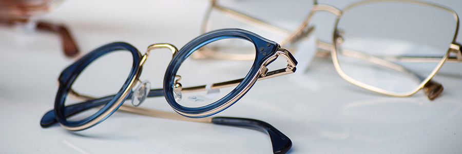 Finden Sie die perfekte Brille mit den richtigen Brillengläsern 