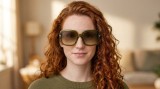 Tom Ford Kaya FT1082 51F 54 Generiertes Bild